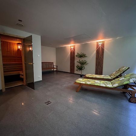 Sw Apartamenty Czarna Gora Sienna  Extérieur photo